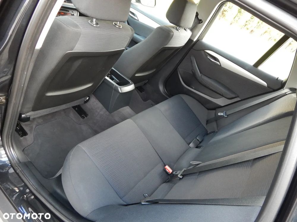 BMW X1 sDrive16d xLine - 12