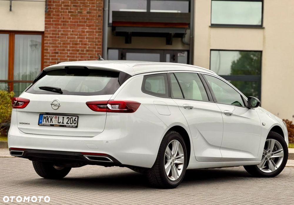 Opel Insignia 2.0 CDTI Business Elegance S&S - 11