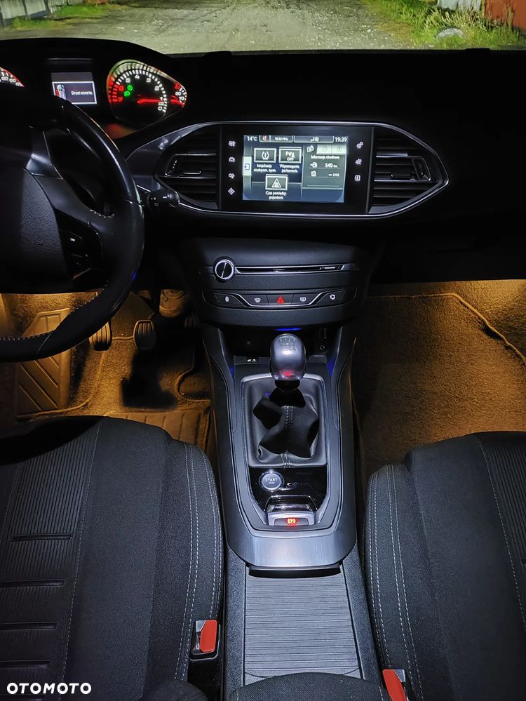 Peugeot 308 1.6 THP Allure - 31