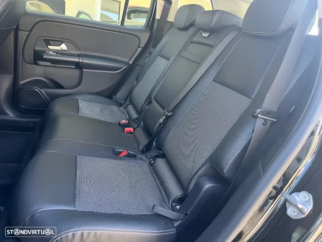 Mercedes-Benz GLB 180 d Progressive - 11