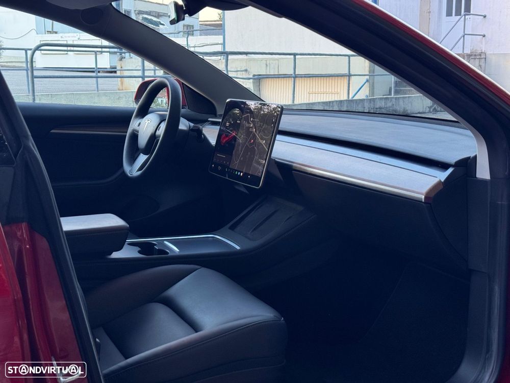 Tesla Model 3 - 21