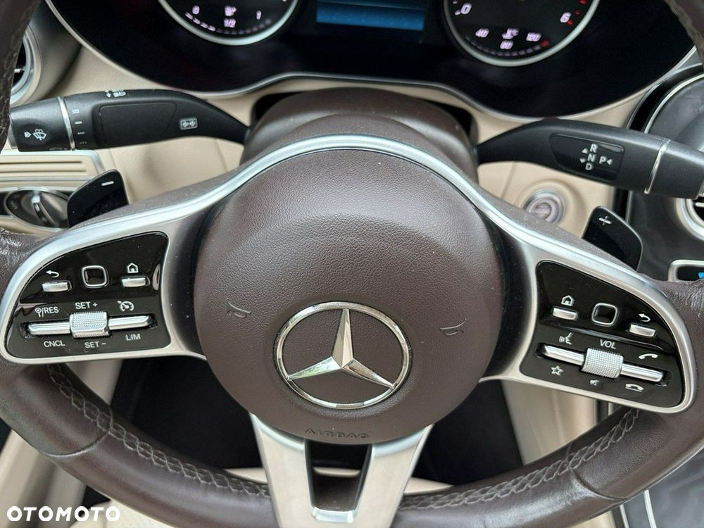 Mercedes-Benz GLC - 22