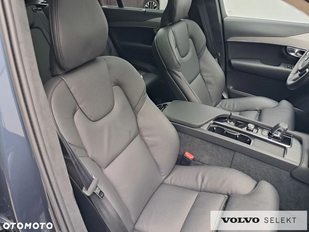 Volvo XC 90 - 20