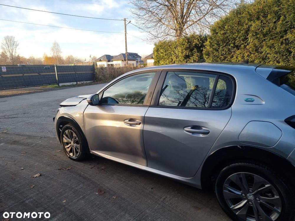 Peugeot 208 e-208 50kWh Style - 8