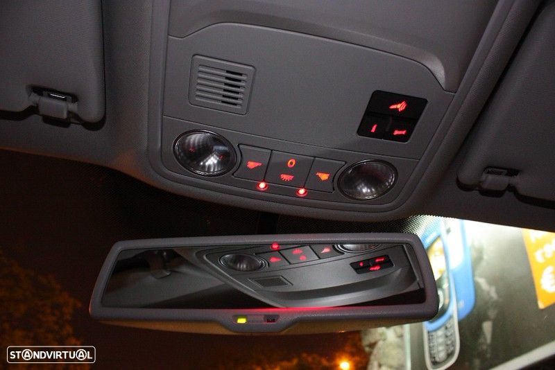 VW Golf 2.0 TDi Confortline - 40