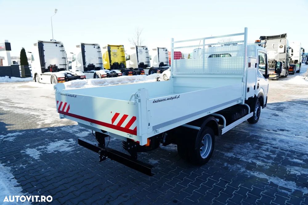 Renault MAXITY 140 / BALATĂ / DOUĂ TRANSPORTURI / MANUALĂ / 3 LOCURI / - 8