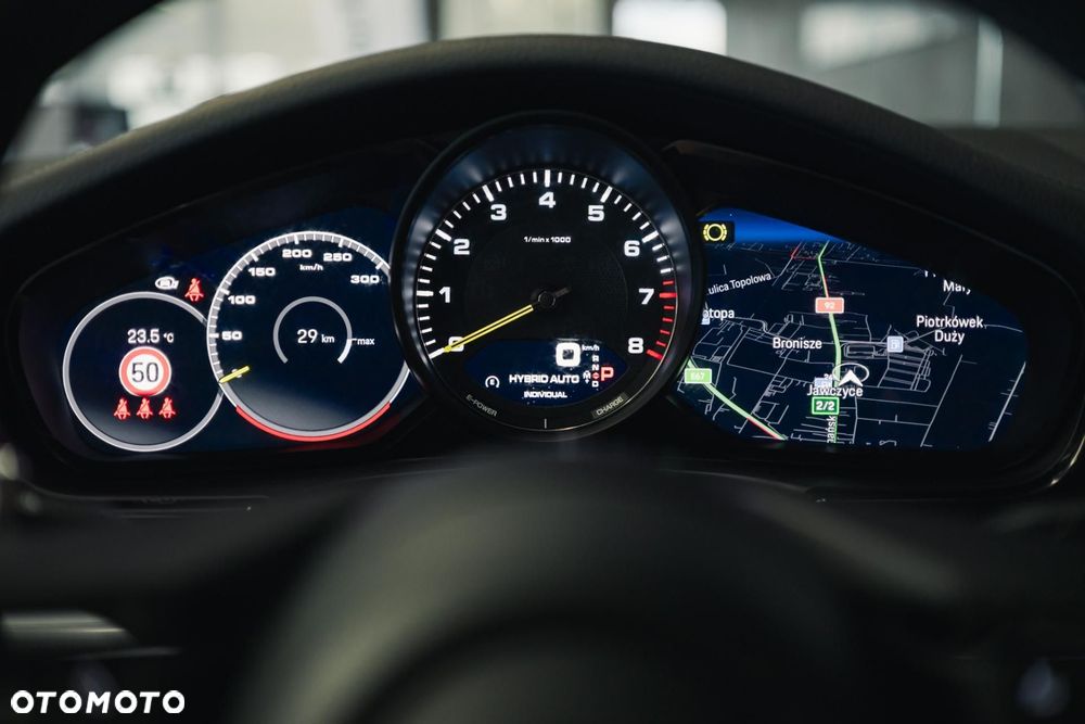 Porsche Panamera 4 E-Hybrid Platinum Edition - 30