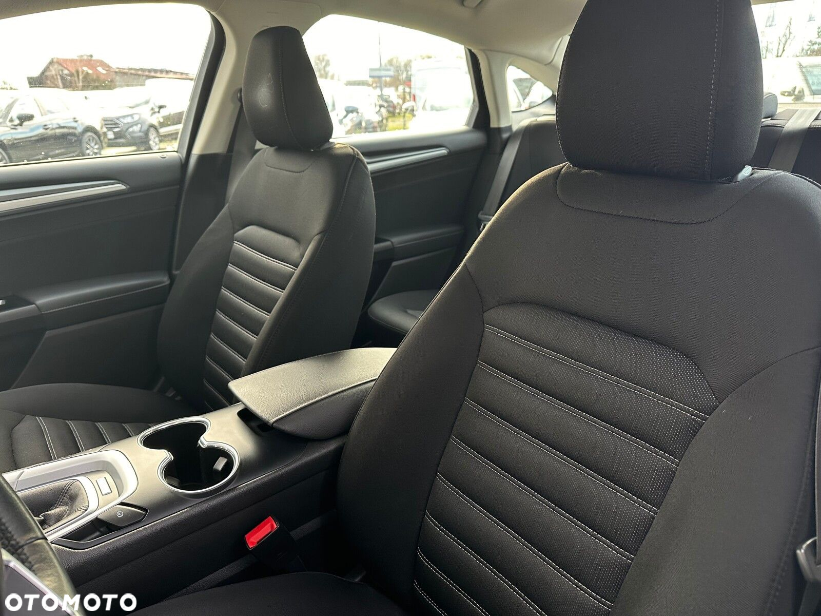 Ford Mondeo 1.5 EcoBoost Trend - 13