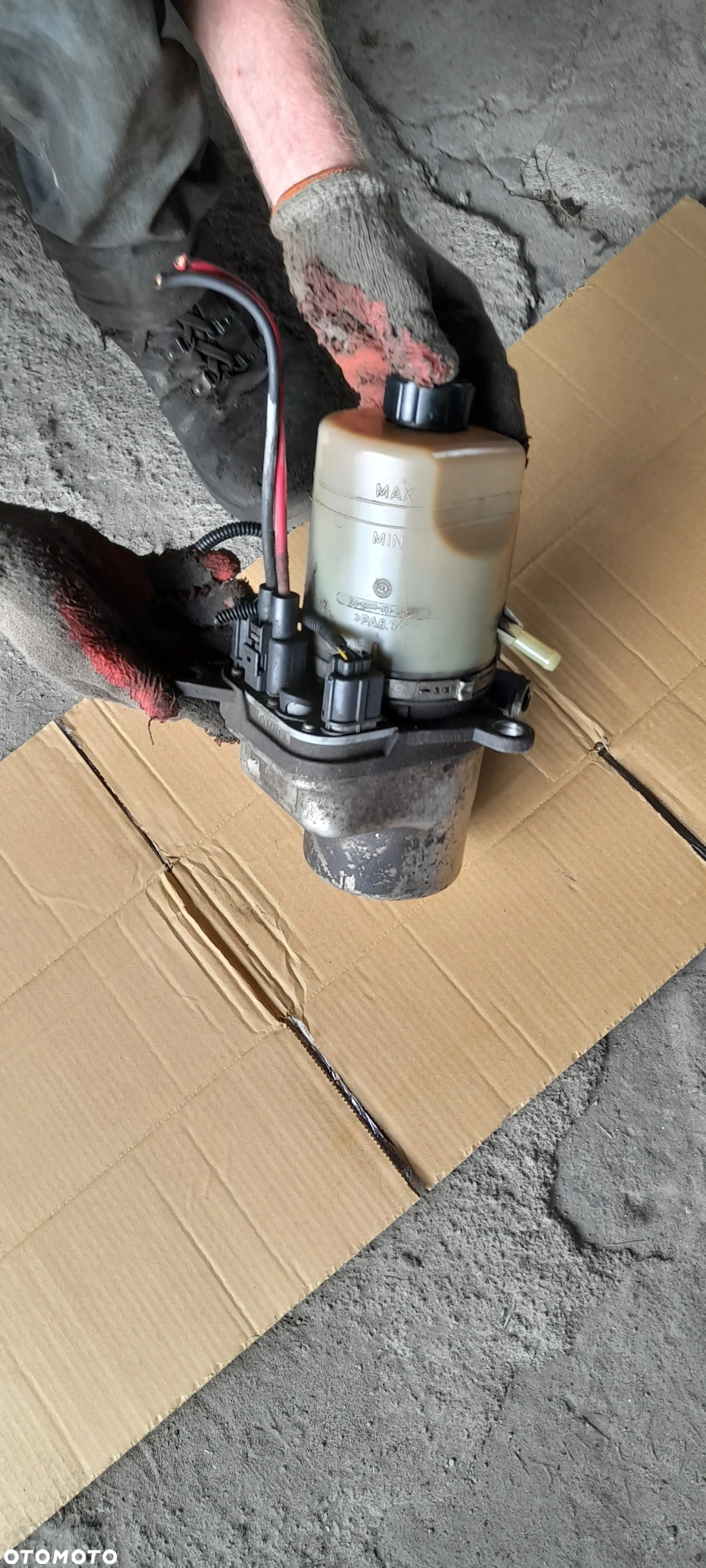 POMPA WSPOMAGANIA FOCUS MK2 4M513K514AD - 5