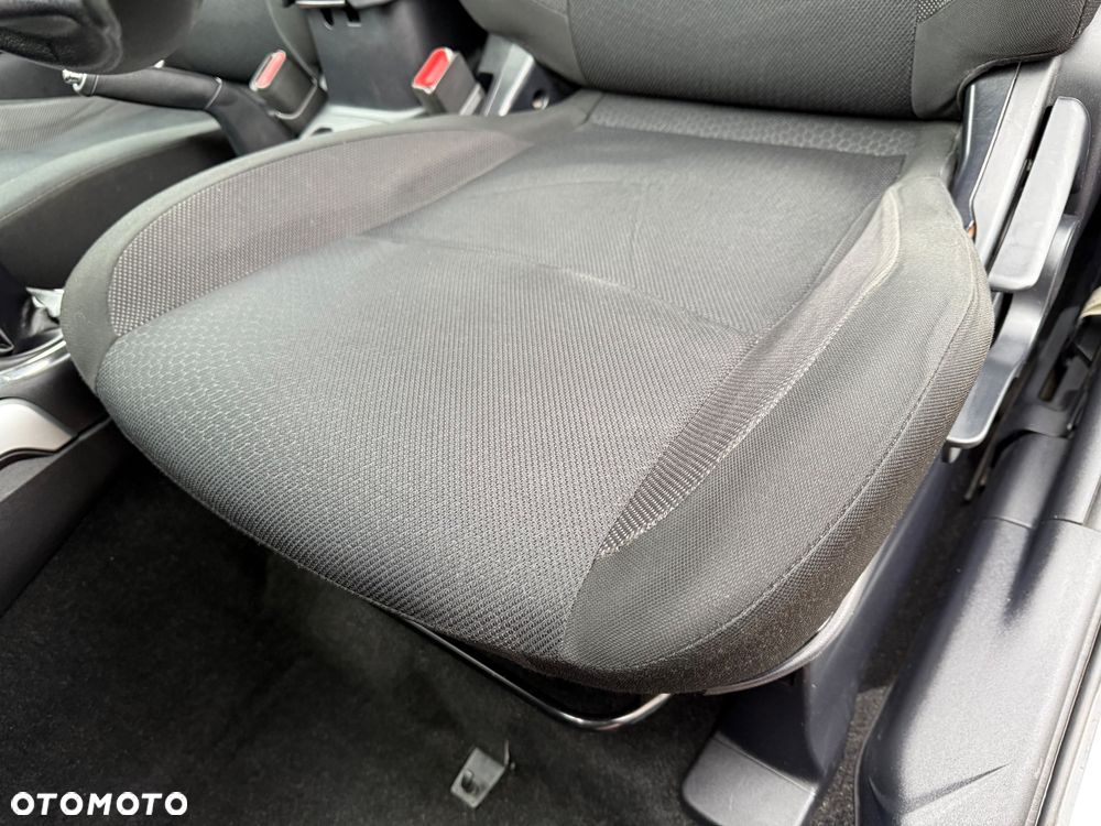 Mitsubishi ASX 1.6 2WD Inform - 23