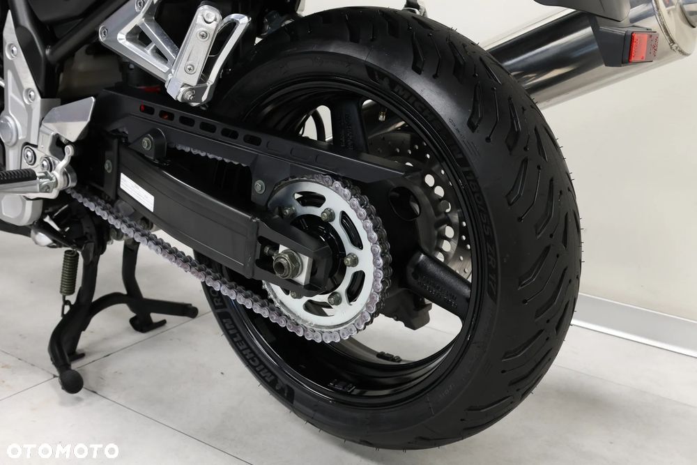Yamaha FZS - 41