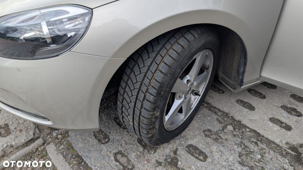 Volvo V40 - 11