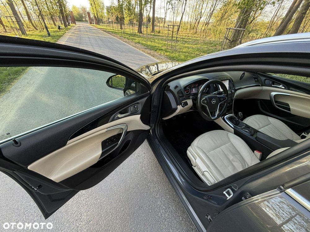Opel Insignia - 18