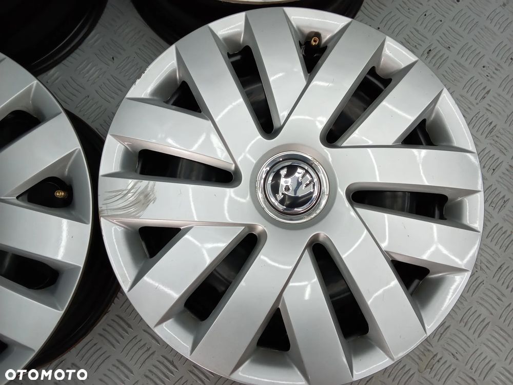 Felgi Skoda Fabia Kamiq Praktik Rapid Scala Roomster 6Jx15 et38 5x100 - 5
