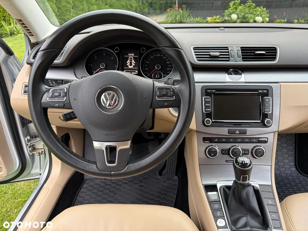 Volkswagen Passat 2.0 TDI Comfortline Optimum - 17