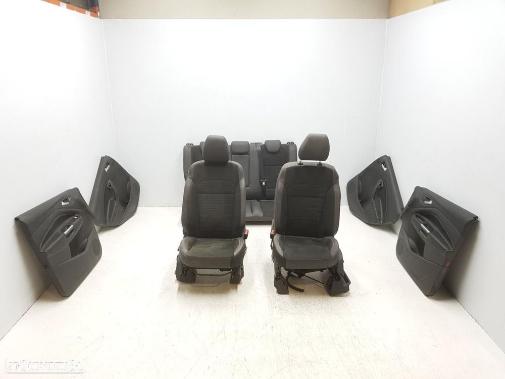 CONJUNTO COMPLETO DE BANCOS FORD KUGA CBS - 1