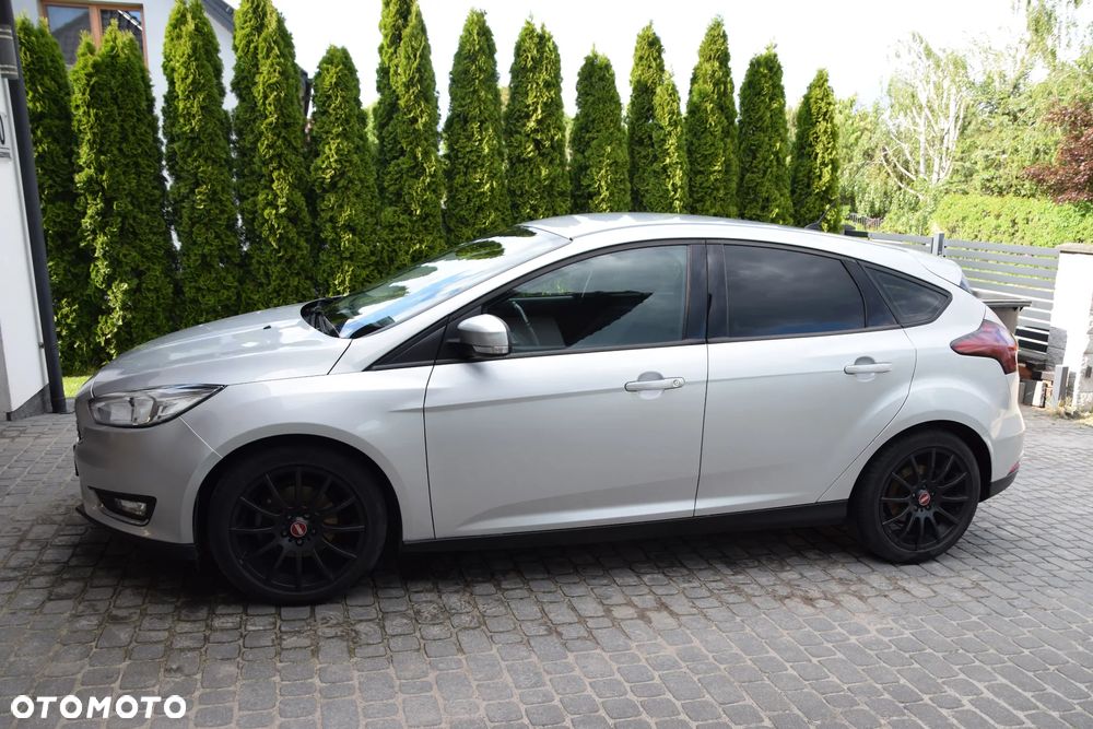 Ford Focus 1.5 TDCi Trend - 16