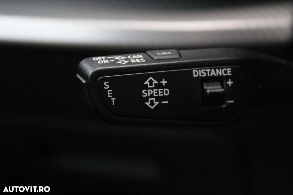 Audi RS Q8 4.0 TFSI quattro MHEV Tiptronic - 37