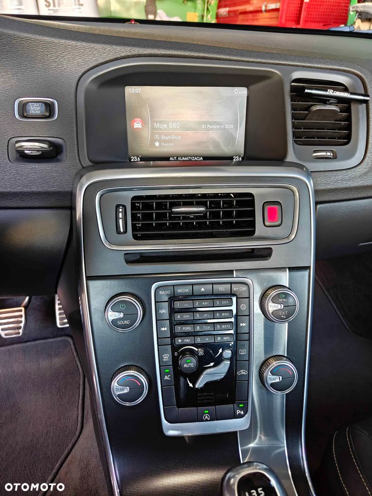 Volvo S60 D2 Drive-E R-Design Momentum - 5