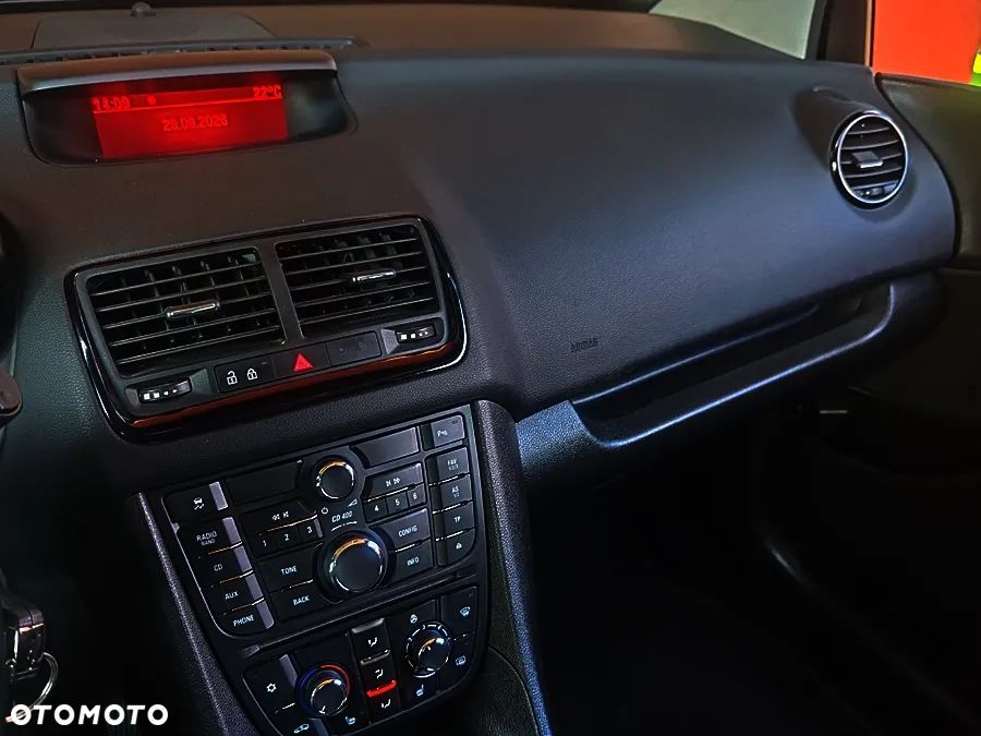 Opel Meriva 1.4 150 Jahre - 22