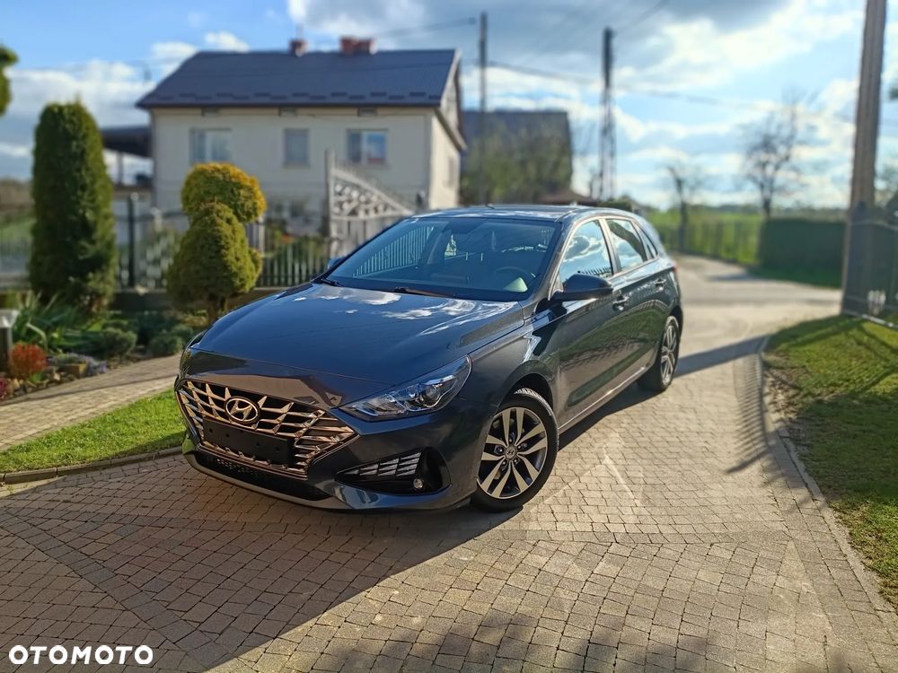 Hyundai i30 1.5 DPI Modern - 1