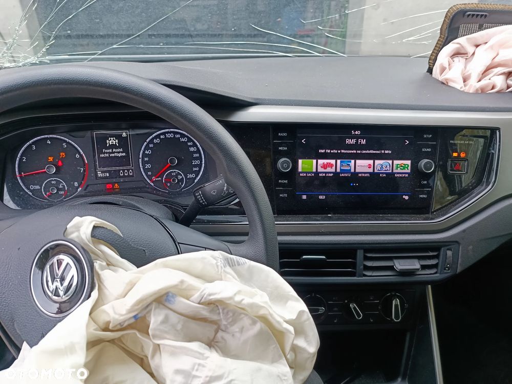 Volkswagen Polo - 12