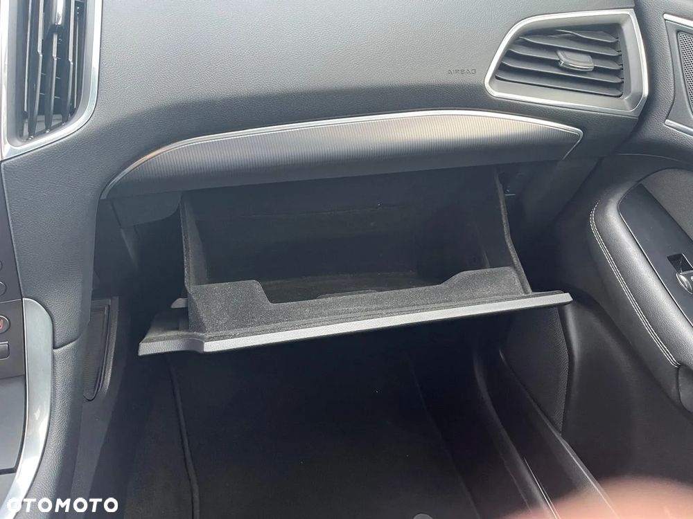 Ford S-Max 2.0 TDCi Titanium PowerShift - 32