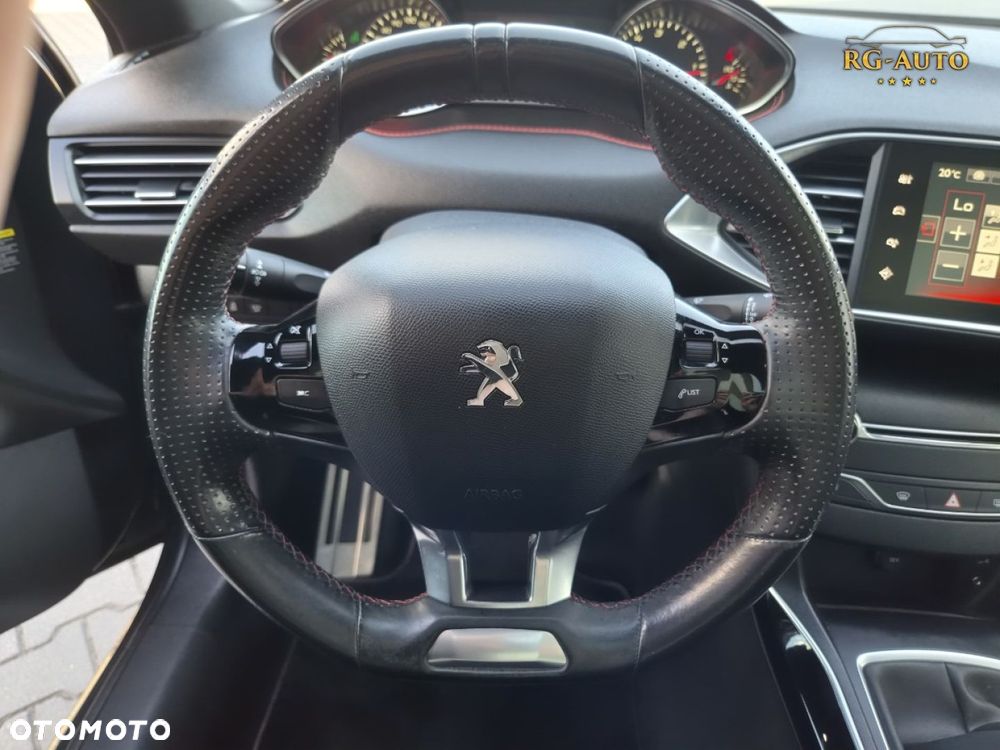 Peugeot 308 - 25
