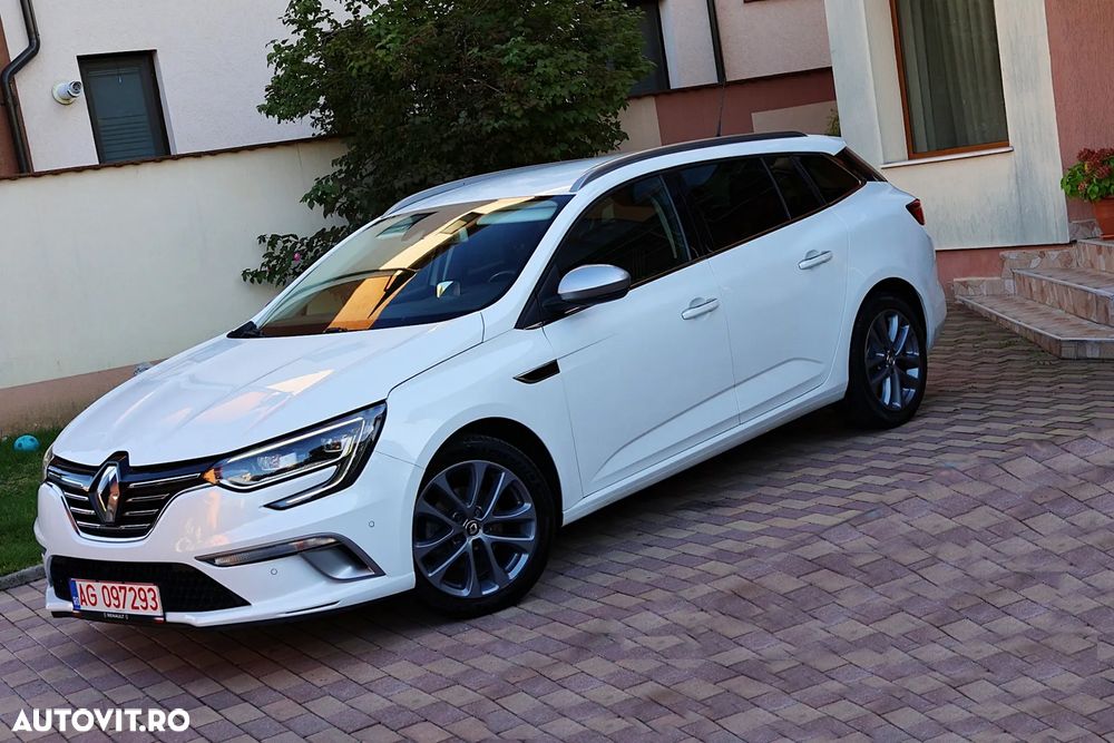 Renault Megane Grandtour BLUE dCi 115 BOSE EDITION - 10