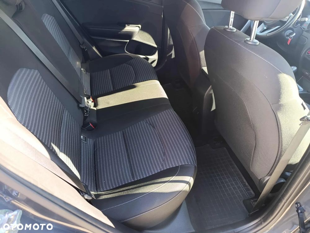 Kia XCeed 1.5 T-GDI M - 12