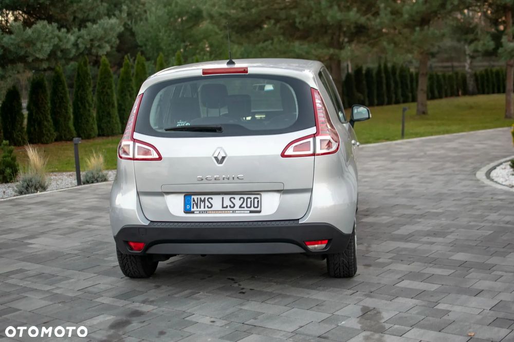 Renault Scenic - 21