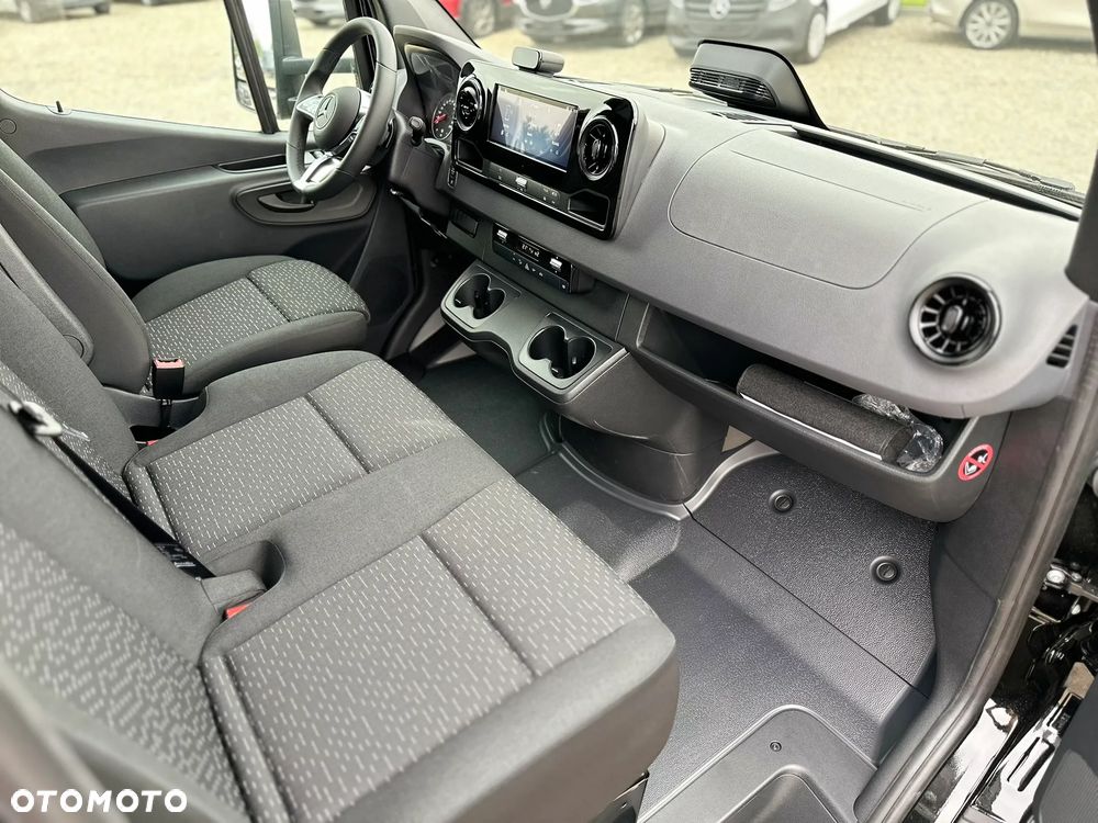 Mercedes-Benz SPrinter - 20