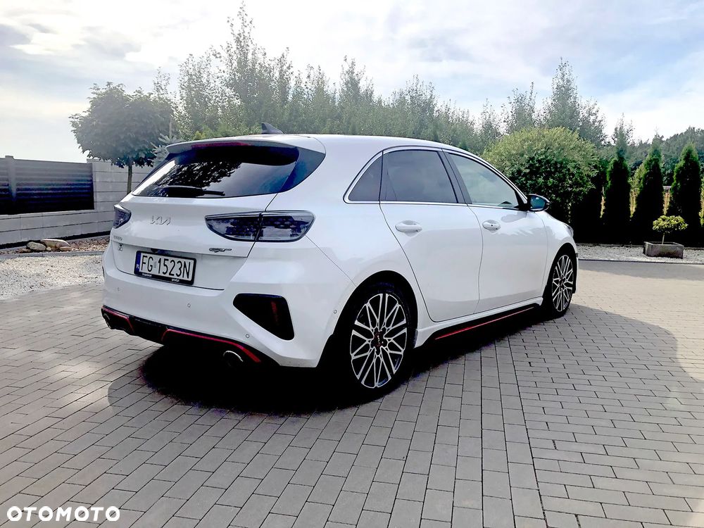 Kia Ceed - 4