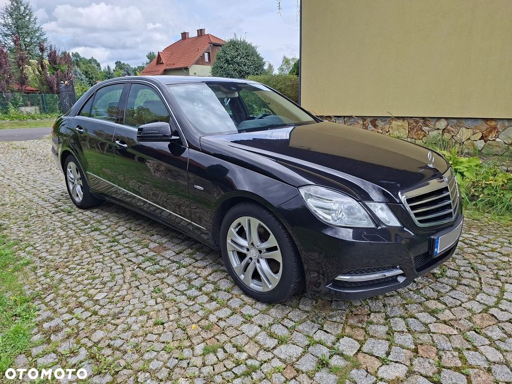 Mercedes-Benz Klasa E 350 CDI 4-Matic BlueEff Avantgarde - 3