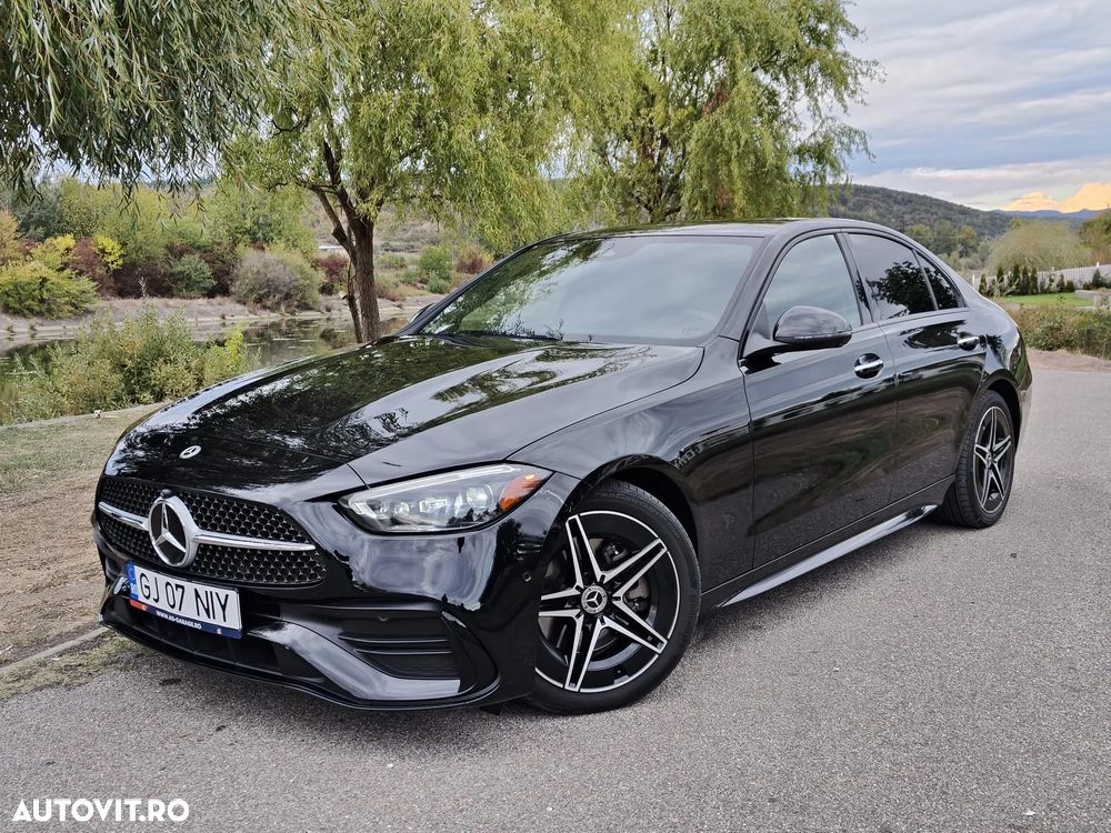 Mercedes-Benz C 300 4Matic T 9G-TRONIC AMG Line - 2