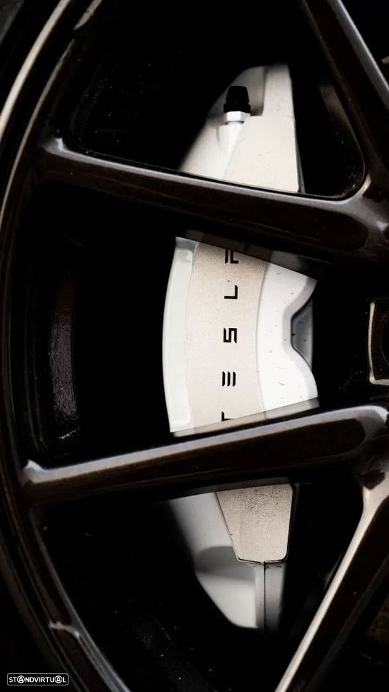 Tesla Model 3 Long-Range Dual Motor AWD - 12