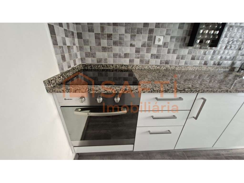 T1 Semi Mobilado - Laranjeiro - Almada - Grande imagem: 3/25