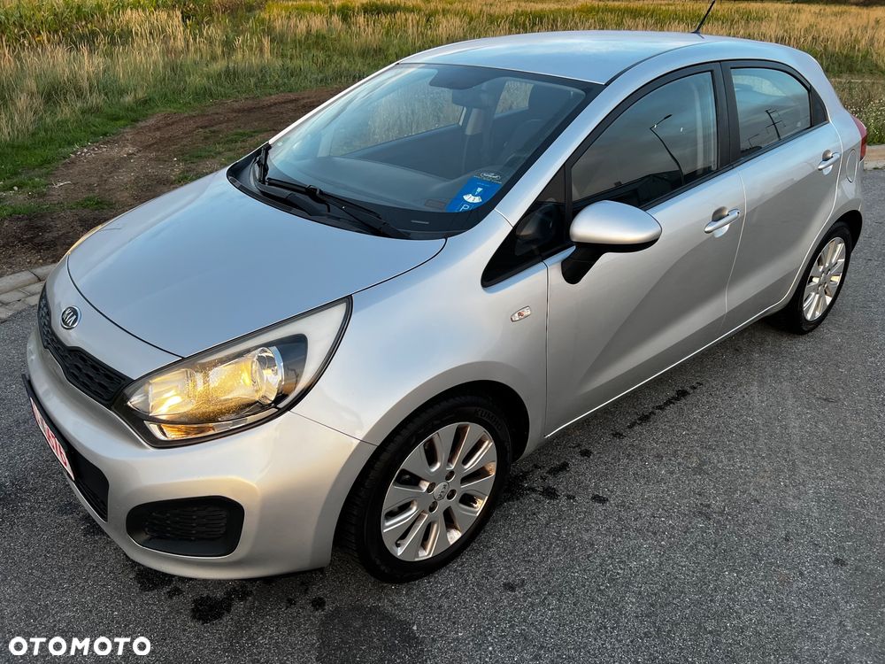 Kia Rio 1.2 L - 14