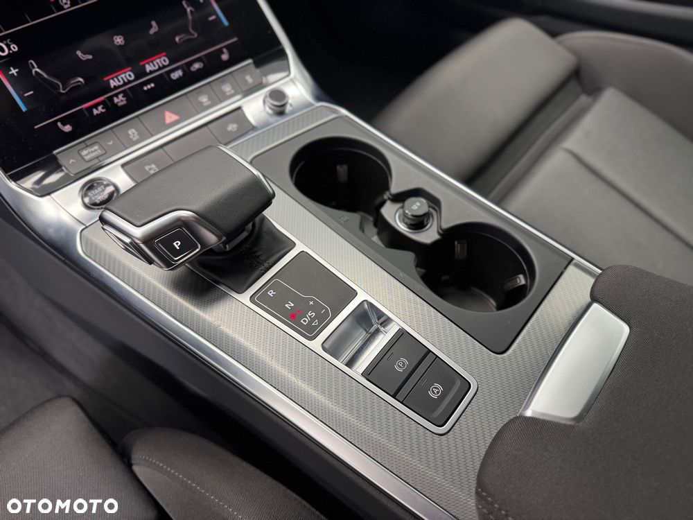 Audi A6 Avant 40 TDI quattro S tronic - 19