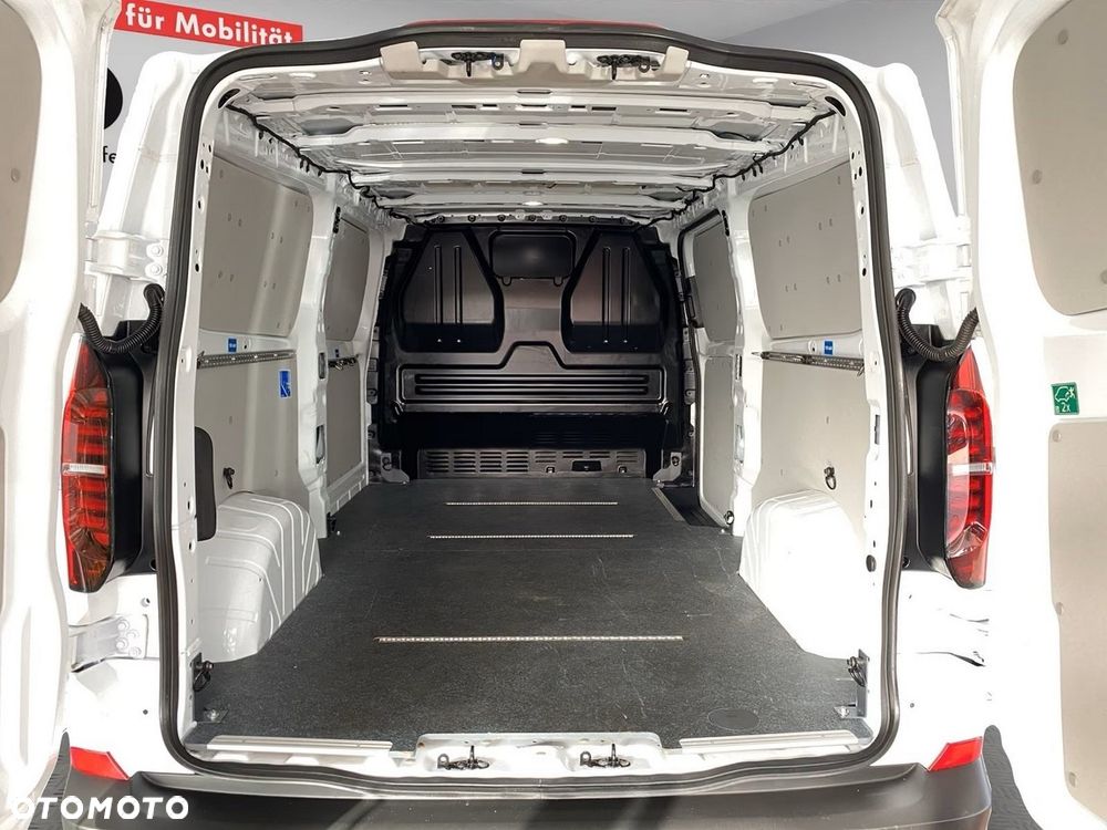 Volkswagen Transporter - 12