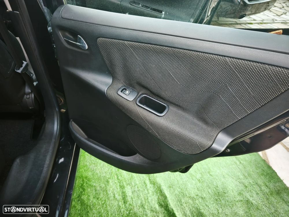 Peugeot 207 SW 1.4 Premium - 22