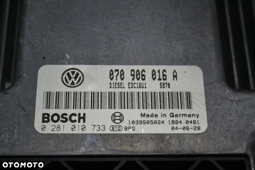 VW TRANSPORTER T5 2,5 TDI KOMPUTER STEROWNIK SILNIKA 070906016A 0281010733 - 2