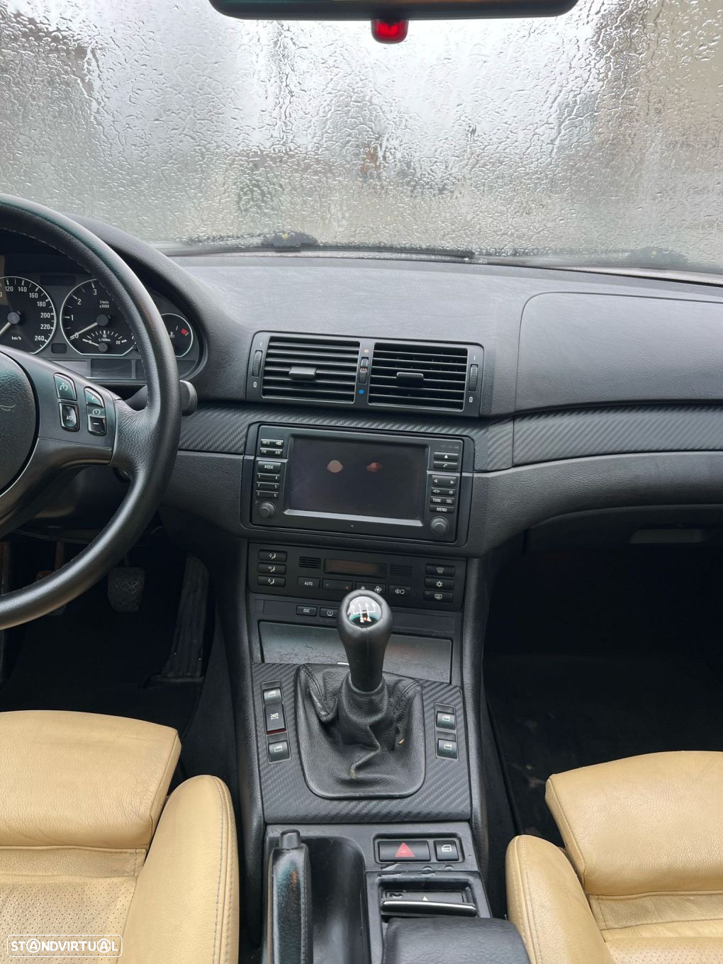 BMW 330 iX - 24