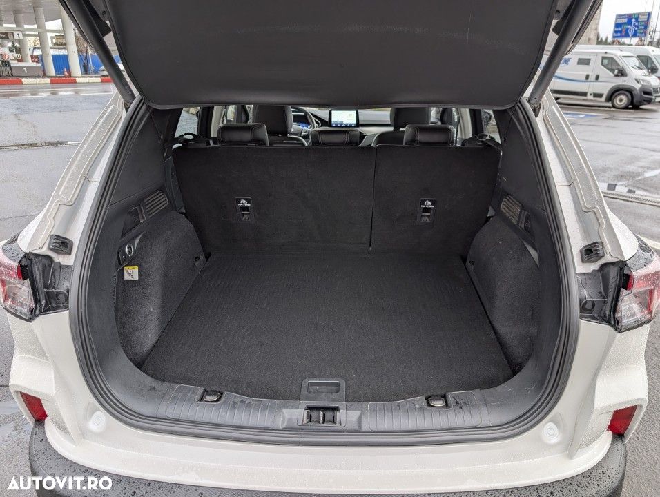 Ford Kuga 2.5 Duratec PHEV Titanium X - 11