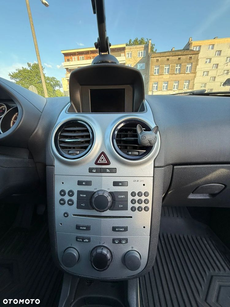 Opel Corsa - 27