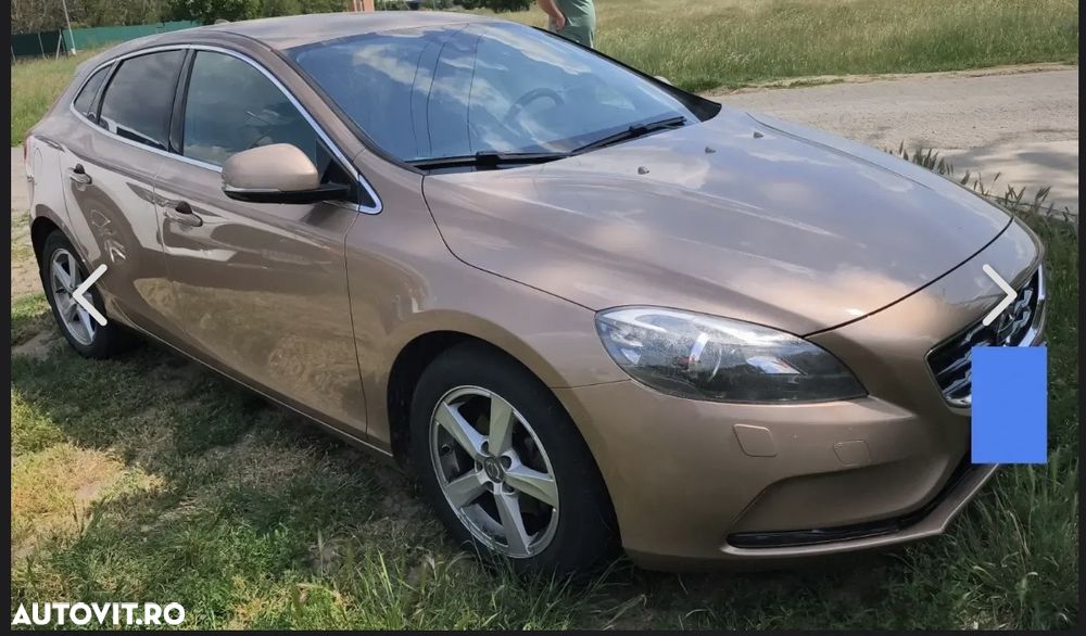 Dezmembram volvo v40 2015 122.000 km - 1