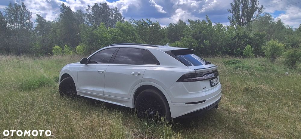 Audi Q8 - 12