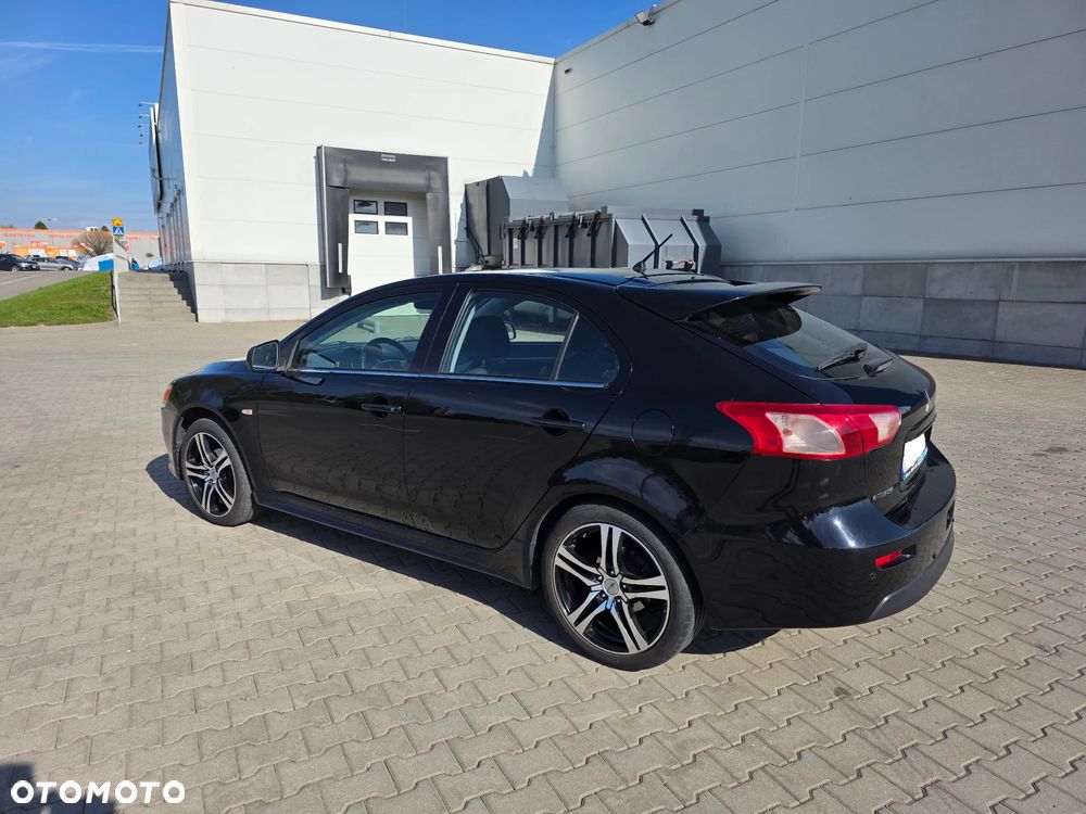 Mitsubishi Lancer 1.8 Intense - 6