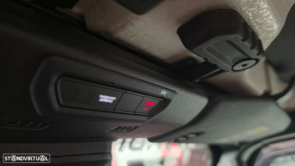Jeep Gladiator 3.0V6 MultiJet AWD Auto Overland — fotografia 44