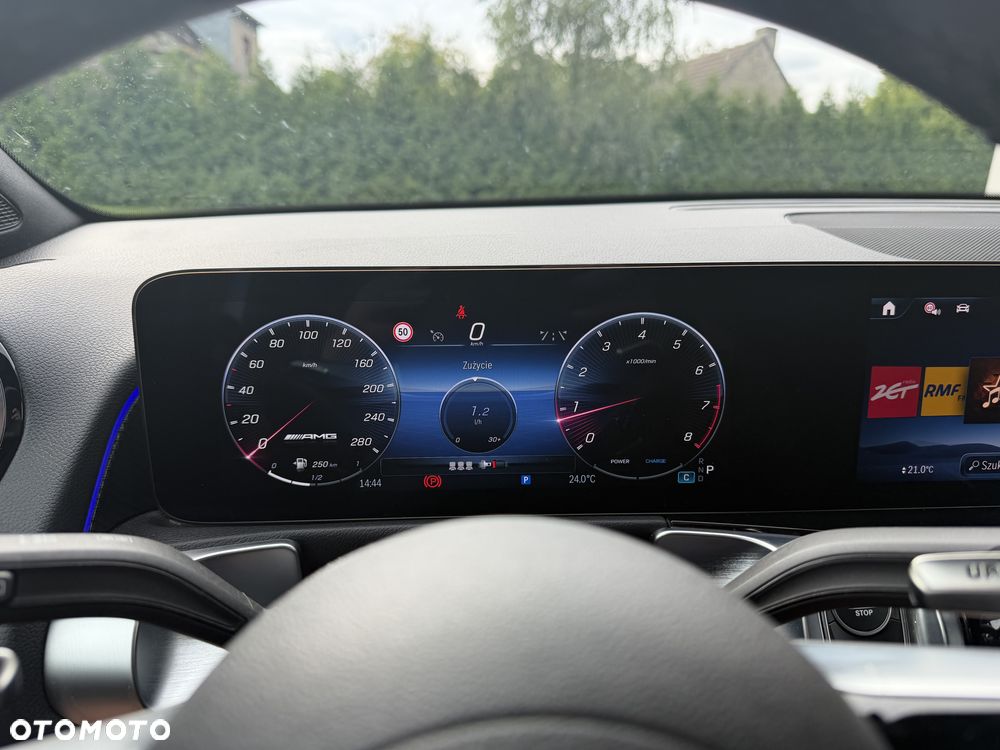 Mercedes-Benz GLB AMG 35 mHEV 4-Matic 8G-DCT - 16
